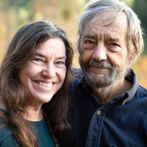 Meet your Posher, Warren martha